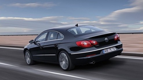 Op zoek naar nog meer glans voor de Passat CC van Volkswagen? Geen probleem, de Individual-afdeling heeft weer zijn best gedaan. De vierdeurscoupe beschikt over exclusieve lak, antraciet lichtmetaal e