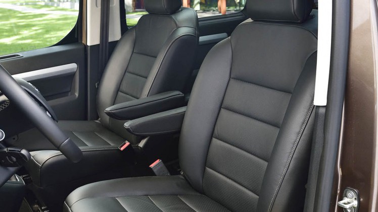 Toyota introduceert de ProAce Shuttle, ProAce Verso in Compact, Medium, Long en Executive-uitvoering.