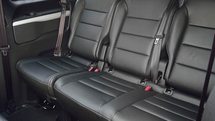 Toyota introduceert de ProAce Shuttle, ProAce Verso in Compact, Medium, Long en Executive-uitvoering.