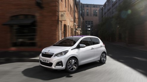 Peugeot 108 rijtest, de opvolger van de 107 is iets groter en volwassener geworden. De prijzen liggen ook hoger.