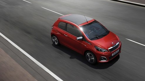 Peugeot 108 rijtest, de opvolger van de 107 is iets groter en volwassener geworden. De prijzen liggen ook hoger.