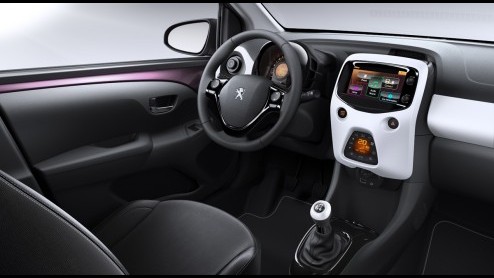 Peugeot 108 rijtest, de opvolger van de 107 is iets groter en volwassener geworden. De prijzen liggen ook hoger.