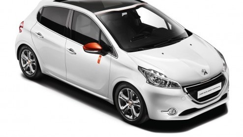 Peugeot 208 Roland Garros is speciaal uitgevoerd met oranje details.