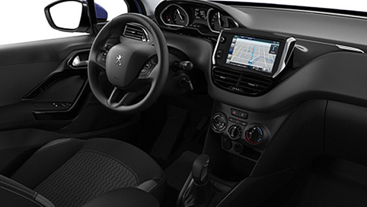Peugeot levert de nieuwe 208 in 2016 als Blue Lion actiemodel met veel uitrusting en de Pure Tech 82 benzinemotor.