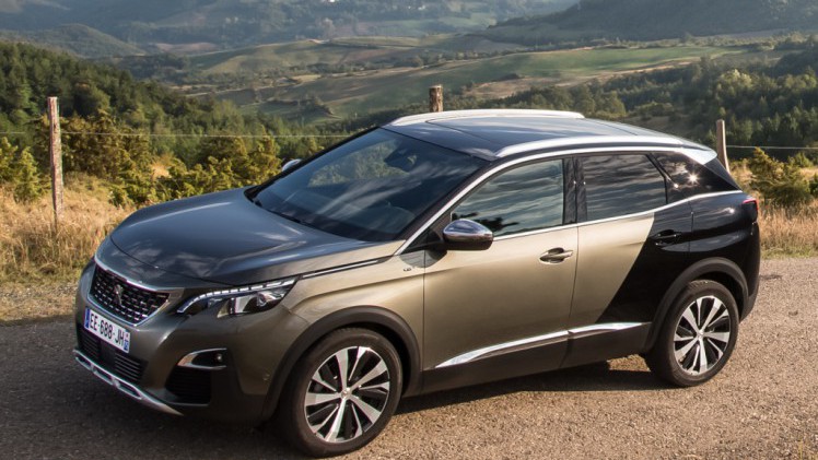 Autotest van de nieuwe Peugeot 3008. Peugeot transformeert de crossover tot een SUV. AutoVandaag rijdt met de 3008 THP 130 en 3008 BlueHDi 120.
