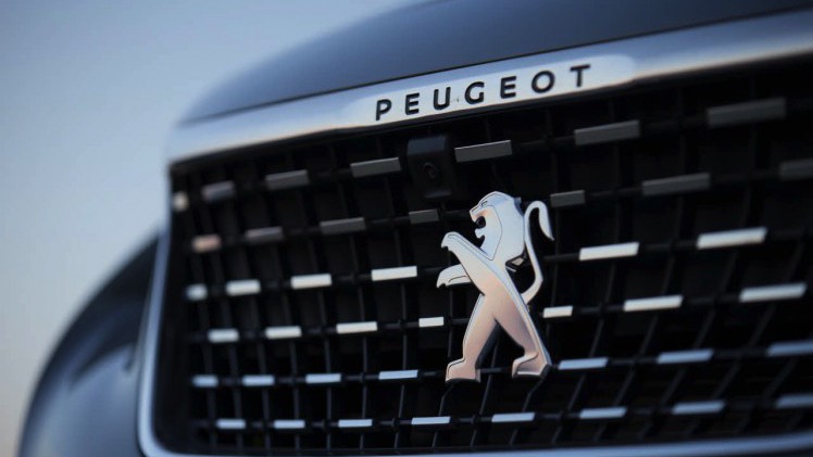 Autotest van de nieuwe Peugeot 3008. Peugeot transformeert de crossover tot een SUV. AutoVandaag rijdt met de 3008 THP 130 en 3008 BlueHDi 120.