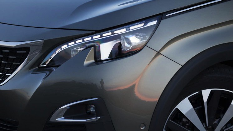 Autotest van de nieuwe Peugeot 3008. Peugeot transformeert de crossover tot een SUV. AutoVandaag rijdt met de 3008 THP 130 en 3008 BlueHDi 120.