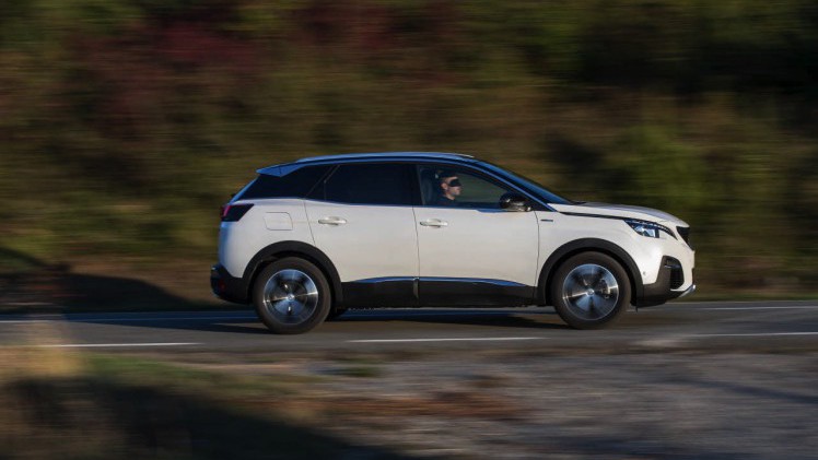 Autotest van de nieuwe Peugeot 3008. Peugeot transformeert de crossover tot een SUV. AutoVandaag rijdt met de 3008 THP 130 en 3008 BlueHDi 120.