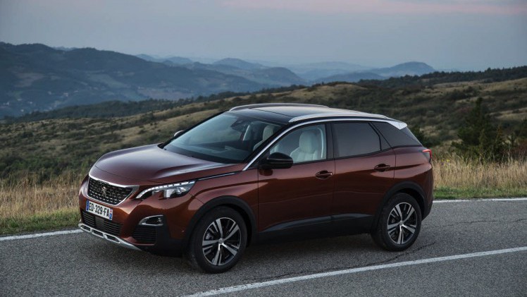 Autotest van de nieuwe Peugeot 3008. Peugeot transformeert de crossover tot een SUV. AutoVandaag rijdt met de 3008 THP 130 en 3008 BlueHDi 120.