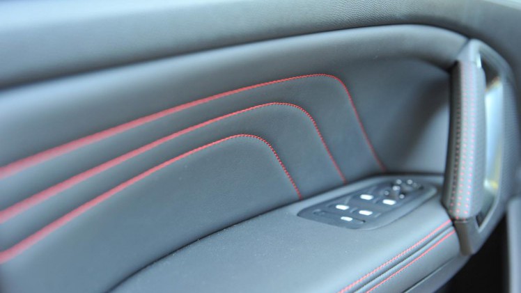 Peugeot neemt in de facelift van de 308 natuurlijk ook de sportieve GTi mee. AutoVandaag maakte opnieuw kennis met deze versie.