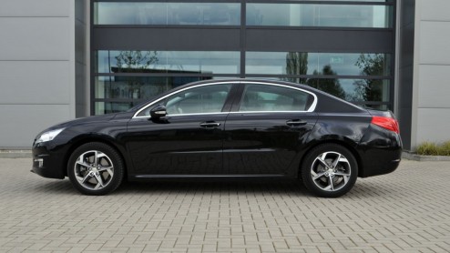 Autotest Peugeot 508 2.0 BlueHDI 180. De Peugeot 508 is een graag geziene gast onder leaserijdend Nederland. De nieuwe 2.0 liter BlueHDI-dieselmotoren, 150 of 180 pk sterk, zijn ook overwegen waard.