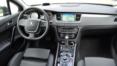 Autotest Peugeot 508 2.0 BlueHDI 180. De Peugeot 508 is een graag geziene gast onder leaserijdend Nederland. De nieuwe 2.0 liter BlueHDI-dieselmotoren, 150 of 180 pk sterk, zijn ook overwegen waard.