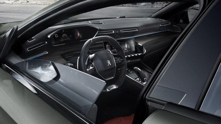 Peugeot laat de foto's zien van de nieuwe 508 SW.