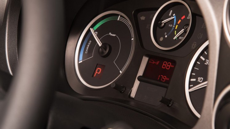 Peugeot presenteert een nieuwe versie van de Partner en wel een volledig elektrische. De elektrische versie is gebaseerd op de Partner Teppee en alle interieurruimte blijft behouden.