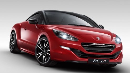 Peugeot heeft een prijskaartje gehangen aan de RCZ R. De meest krachtige productieauto uit de geschiedenis van het merk is leverbaar vanaf 47.800 euro en staat vanaf januari in de showroom.