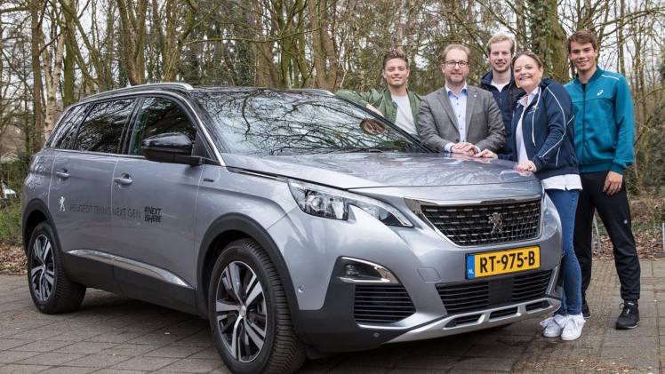 Peugeot ondersteunt vier jonge Nederlandse tennissers.