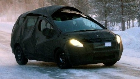 Teleurgesteld dat de recent voorgestelde Peugeot 3008 geen zevenzitter is? Geen nood, met een beetje geduld staat er ook een versie met langere wielbasis in de showroom, waardoor er wel zeven personen
