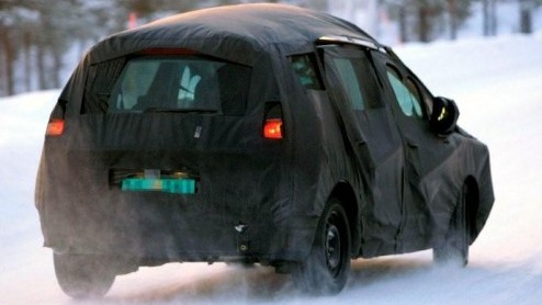 Teleurgesteld dat de recent voorgestelde Peugeot 3008 geen zevenzitter is? Geen nood, met een beetje geduld staat er ook een versie met langere wielbasis in de showroom, waardoor er wel zeven personen