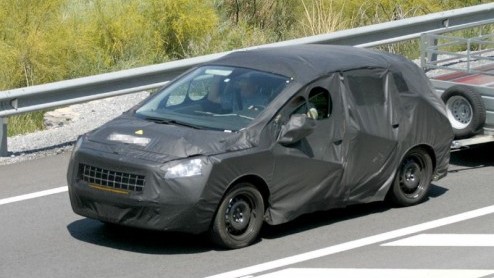 Het duurt nog even, maar zijn komst is hard nodig; de Peugeot 3008. Dit nieuwe ruimte-wonder wordt het antwoord op de eveneens nog niet geintroduceerde Renault Scenic en bestaande populaire pakezels.