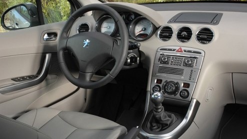 Het vijfendertig pagina's tellende persbericht was even een flinke kluif om doorheen te komen, maar hierbij presenteer ik dan de officile informatie over de Peugeot 308. Speciaal voor leaserijdend Ne