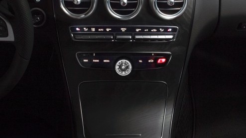 Nieuwe Mercedes C-Klasse komt in 2014 op de markt en dit zijn de eerste plaagstootjes.