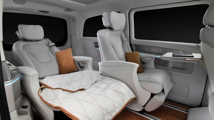 Mercedes-Benz Concept V-ision e is een V-Klasse met plug-in hybridetechniek van de C350e.