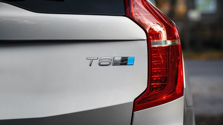 Polestar introduceert chiptuning voor de Volvo XC90 T8. Met deze software is de plug-in hybride SUV nog krachtiger dankzij 421 pk en 680 Nm.