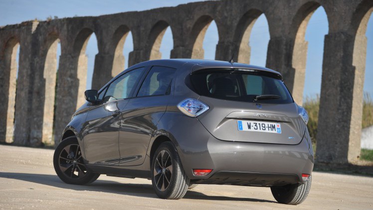 NewMotion presenteert de top 10 van (semi)elektrische auto's in Europa.