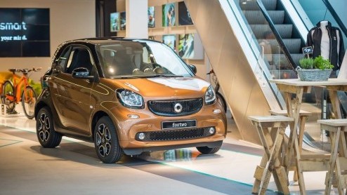 Smart pop-up store in Utrecht-Centrum geopend door smart-dealer Stern Auto.