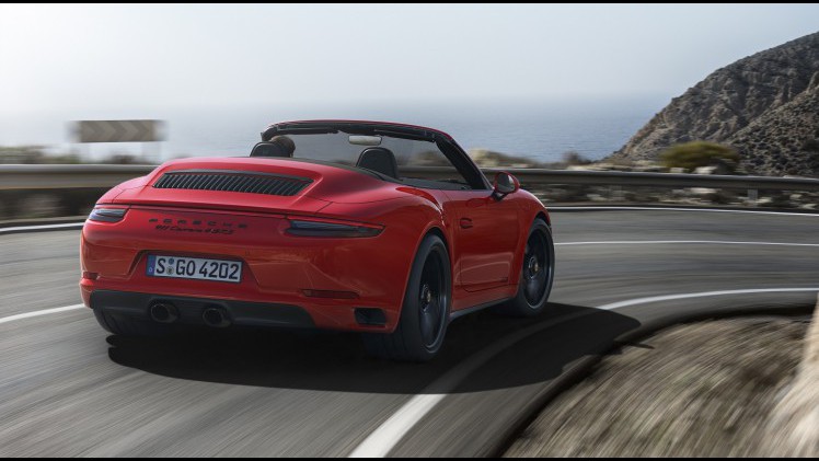 Porsche heeft ook de GTS-modellen vernieuwd. Er is keuze uit vijf modellen, voor ieder wat wils. Vanaf maart staan ze bij de dealers, maar ze zijn nu alvast te bestellen.