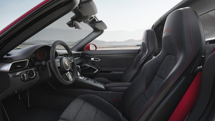 Porsche heeft ook de GTS-modellen vernieuwd. Er is keuze uit vijf modellen, voor ieder wat wils. Vanaf maart staan ze bij de dealers, maar ze zijn nu alvast te bestellen.