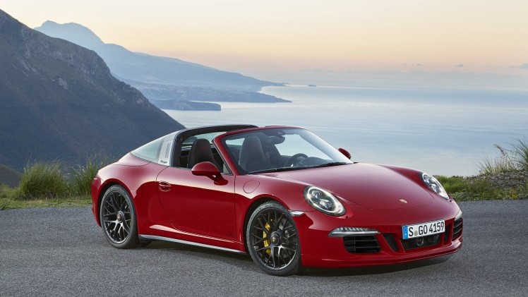 Porsche levert vanaf maart 2015 de 911 zowel in Coup, Cabriolet als Targa4 in de GTS-uitvoering.