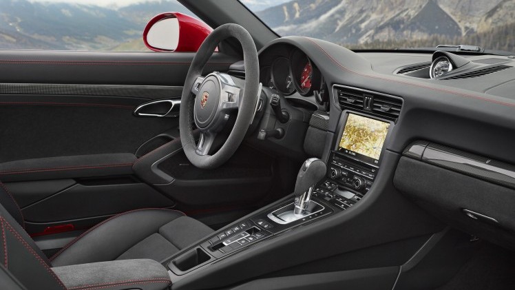Porsche levert vanaf maart 2015 de 911 zowel in Coup, Cabriolet als Targa4 in de GTS-uitvoering.