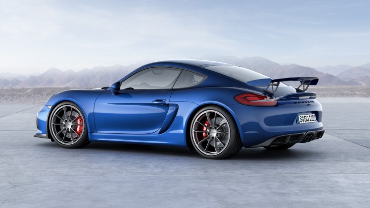 Porsche onthult Cayman GT4, de snelste Cayman in de familie. Hij staat live op de Autosalon van Geneve en rolt vanaf april de showrooms in.
