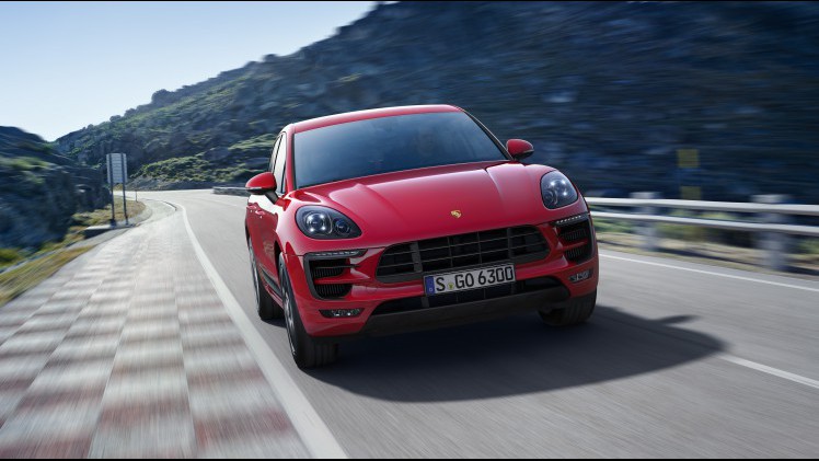 Meer rijplezier in Porsche Macan GTS dankzij meer vermogen, een aangepast onderstel, versterkte remmen en specifieke GTS-uitrusting.