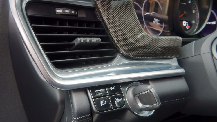 De Porsche Panamera gaat met het nieuwe model de tweede generatie in. Het concept is hetzelfde gebleven, maar de auto is op de nodige punten verbeterd. AutoVandaag deed een rijtest.