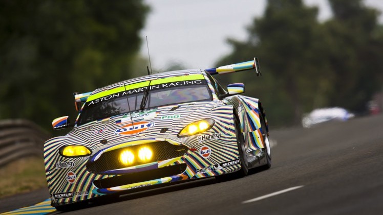 Voor het eerst sinds 1998 heeft Porsche Le Mans weer gewonnen. De eerste en tweede plek voor Regerend kampioen Audi eindigde als derde.