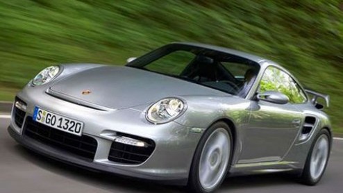 Het echte topmodel van de 911 serie is de GT2. Meer vermogen dan de turbo maar minder gewicht. Kan het nog beter? Voor de puristen waarschijnlijk niet.