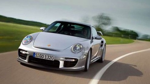 Het echte topmodel van de 911 serie is de GT2. Meer vermogen dan de turbo maar minder gewicht. Kan het nog beter? Voor de puristen waarschijnlijk niet.