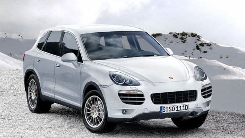 Het is even stil geweest rondom de Porsche Cayenne. De ontwikkeling van de nieuwe generatie gaat echter stug door. Begin 2010 wordt hij definitief onthuld, maar voordat het zover is hebben we 'm al in