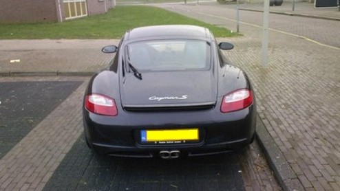 Het is weer tijd voor een nieuwe aflevering Gespot! Er zijn weer vele fotos ingezonden en we hebben er weer een mooie compilatie gemaakt. In deze Gespot! is veel variatie te vinden, van een Porsche t