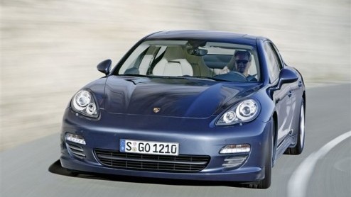 Porsche presenteert (eindelijk!) de nieuwe Panamera voor het eerst aan het publiek tijdens Auto Shanghai 2009 in China, eind april. Aan het eind van de zomer vindt de officile introductie plaats en z