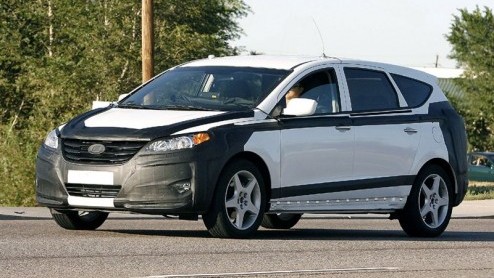 Hyundai gaat opnieuw de ruimte in, en wel met de Portico. Deze ruime crossover staat gepland voor 2010 en hier zijn de eerste fotos. Update: nieuwe foto's tonen Portico meer in vorm.