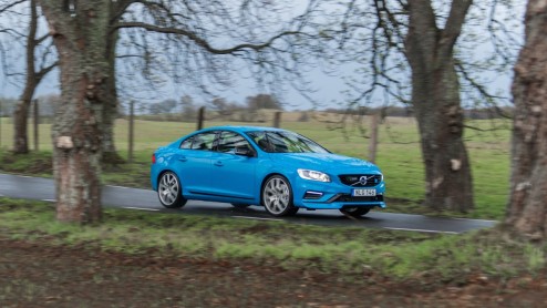 Test Volvo S60 en V60 Polestar, de extra sportieve T6 variant met aangepast onderstel, alle opties en nog meer vermogen.