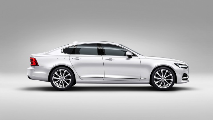 Volvo introduceert PowerPulse techniek voor de S90 D5 waarmee de turbodruk nog beter op stoom komt. Ook heeft Volvo nieuwe technische specificaties van alle motoren bekend gemaakt.