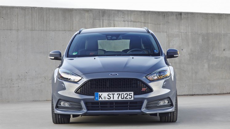 Vanaf 2016 levert Ford de Focus ST TDCi diesel ook met Powershiftautomaat. De meerprijs is klein terwijl de sprinttijd 0.4 seconden lager komt te liggen.
