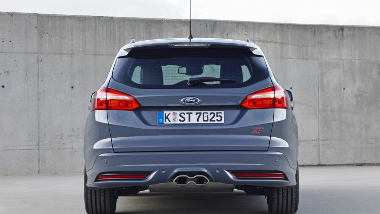 Vanaf 2016 levert Ford de Focus ST TDCi diesel ook met Powershiftautomaat. De meerprijs is klein terwijl de sprinttijd 0.4 seconden lager komt te liggen.