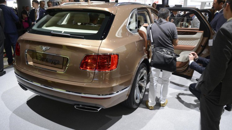 De SUV's van topmerken zoals Rolls-Royce en Maserati laten nog op zich wachten. Voorlopig hebben Range Rover en Bentley het rijk alleen.