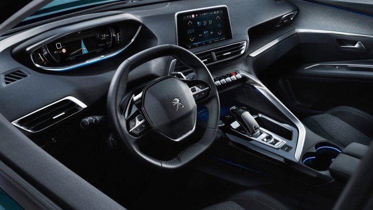 Peugeot heeft de 5008 van een prijskaartje voorzien. De grootste SUV van het merk is te koop vanaf iets meer dan 30.000 euro.