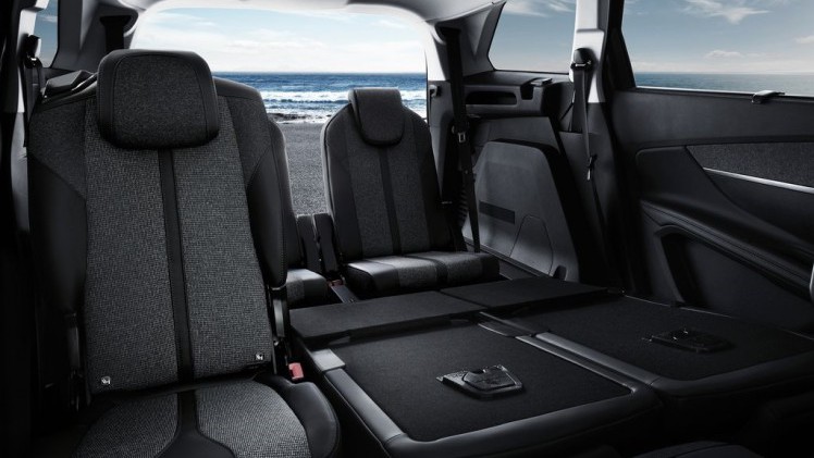 Peugeot heeft de 5008 van een prijskaartje voorzien. De grootste SUV van het merk is te koop vanaf iets meer dan 30.000 euro.